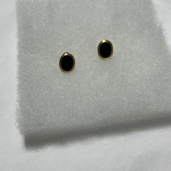 Jewelry - Black and gold stud earrings